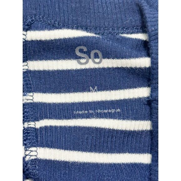 So Women's Striped‎ Crew Neck Pullover Long Sleeve Top Blue White Size Medium - Picture 2 of 9